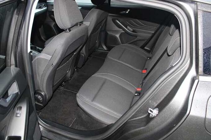 Ford Focus Turnier 1.5 AUTO Ecobl Cool & Connect*LED*