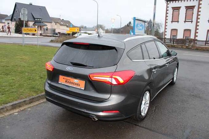 Ford Focus Turnier 1.5 AUTO Ecobl Cool & Connect*LED*