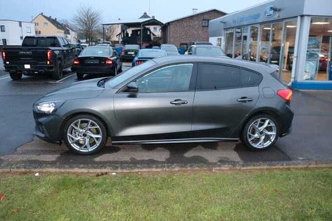 Ford Focus Lim. ST 2.0l Ecobl. +Navi+Winter P. +KeyFree