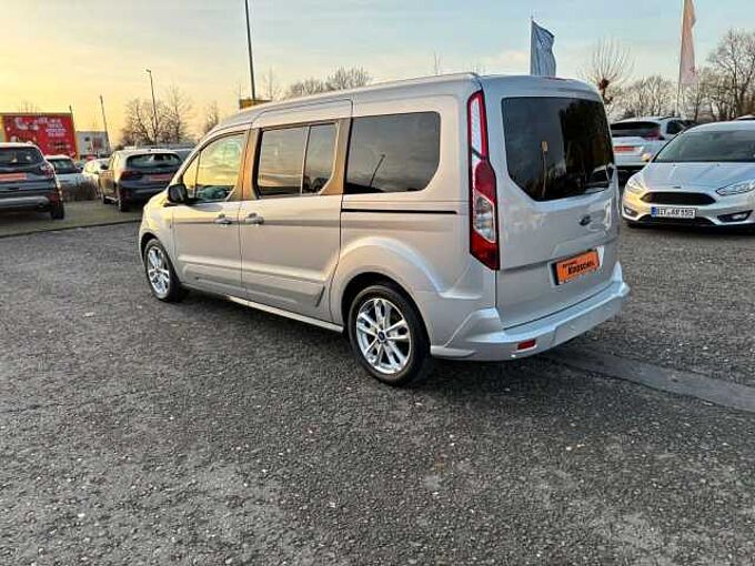Ford Grand Tourneo 1.5 TDCI Connect Titanium