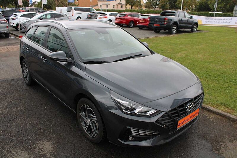 Hyundai i30 cw SELECT*BLUETOOTH*
