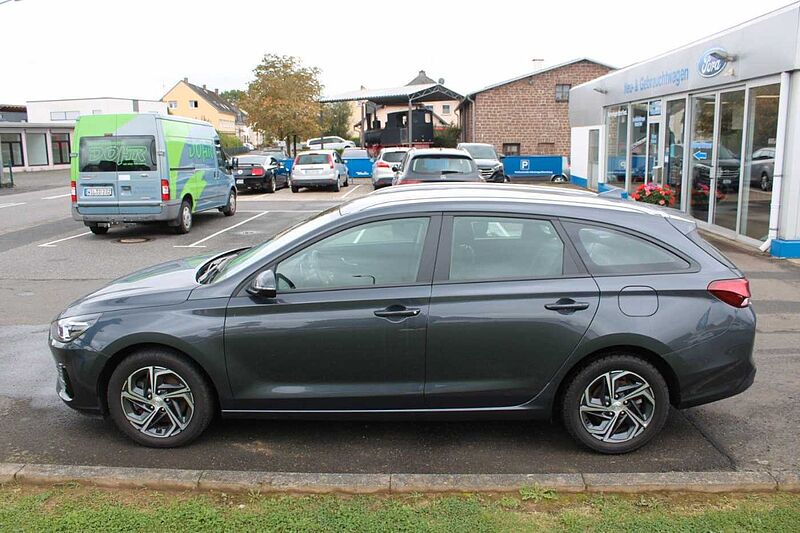 Hyundai i30 cw SELECT*BLUETOOTH*