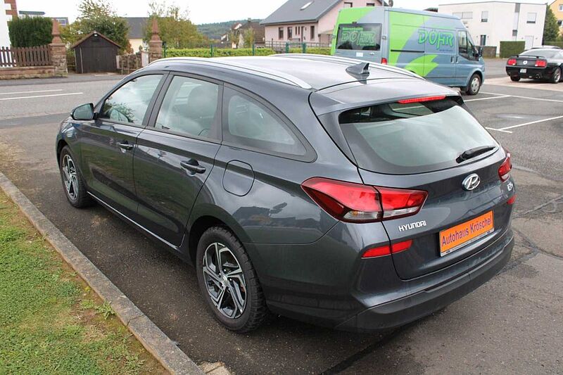 Hyundai i30 cw SELECT*BLUETOOTH*