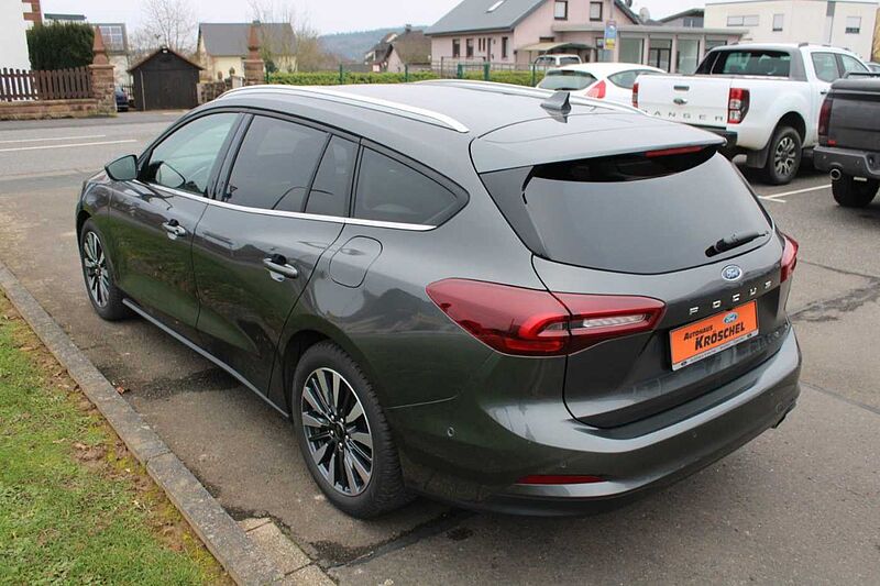 Ford Focus Tur. Titanium X+ACC+Winter P. +Navi+Head Up