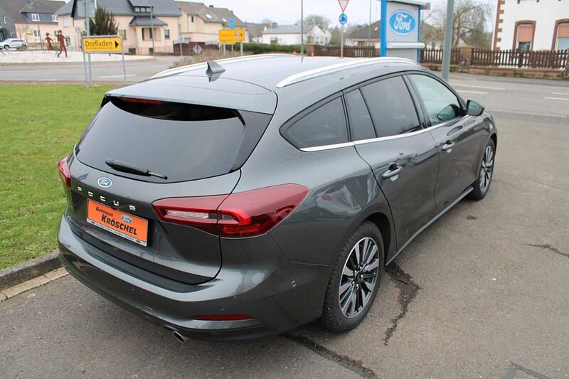 Ford Focus Tur. Titanium X+ACC+Winter P. +Navi+Head Up