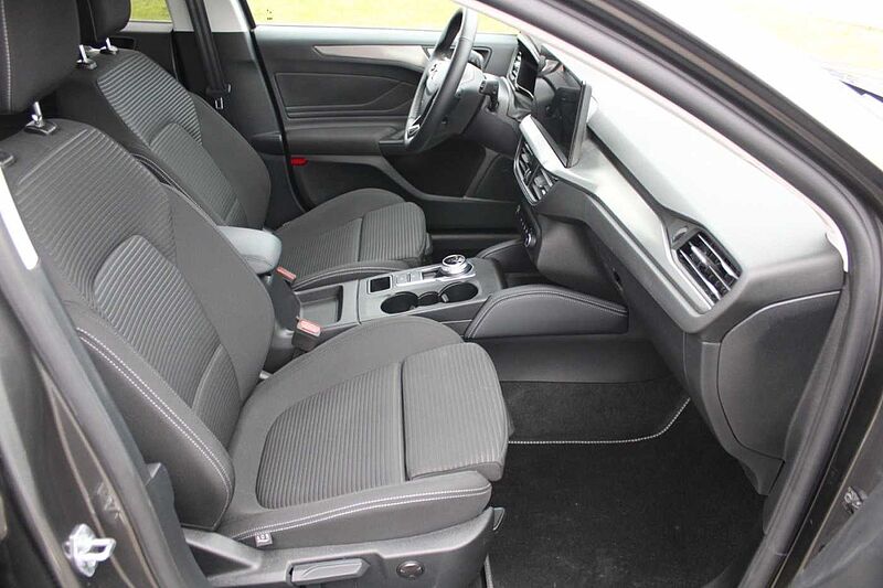 Ford Focus Tur. Titanium X+ACC+Winter P. +Navi+Head Up