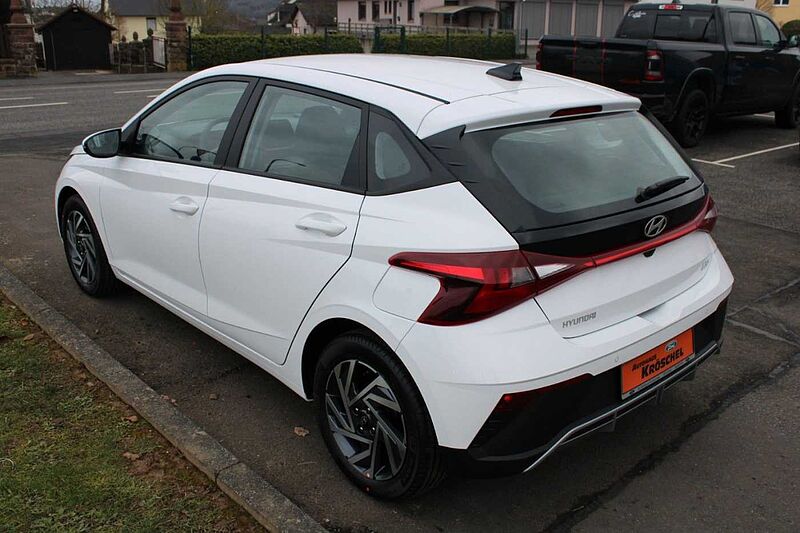 Hyundai i20 Select 1.2l+DAB+WinterPaket+AppLink+Navi