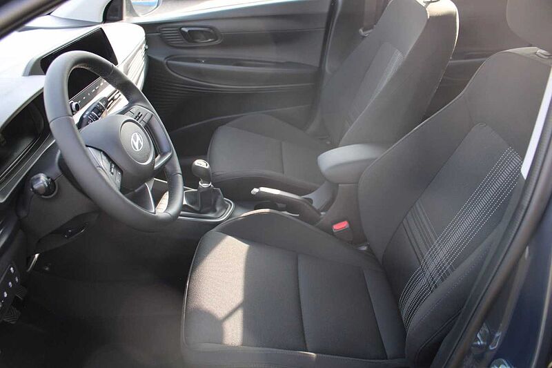 Hyundai BAYON Select 2WD+Navi+Winter P. +Rückfahrkamera