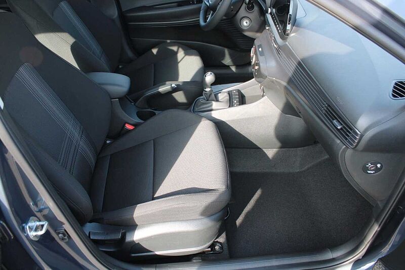 Hyundai BAYON Select 2WD+Navi+Winter P. +Rückfahrkamera