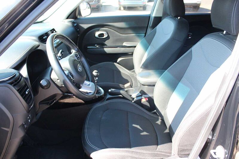 Kia Soul Spirit 1.6l GDI+Navi+Winter P. +Top Zustand