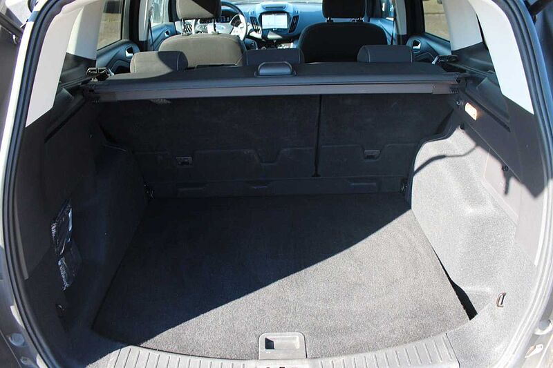 Ford Kuga 1.5l Ecob. C&C+Navi+Winter P. +Top Zustand