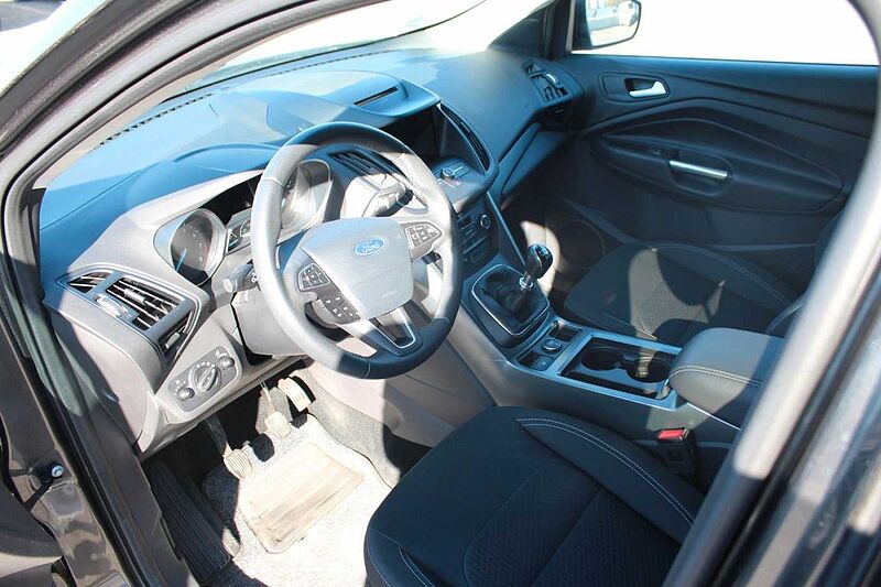 Ford Kuga 1.5l Ecob. C&C+Navi+Winter P. +Top Zustand