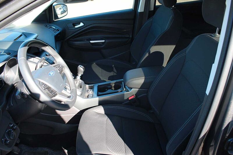 Ford Kuga 1.5l Ecob. C&C+Navi+Winter P. +Top Zustand