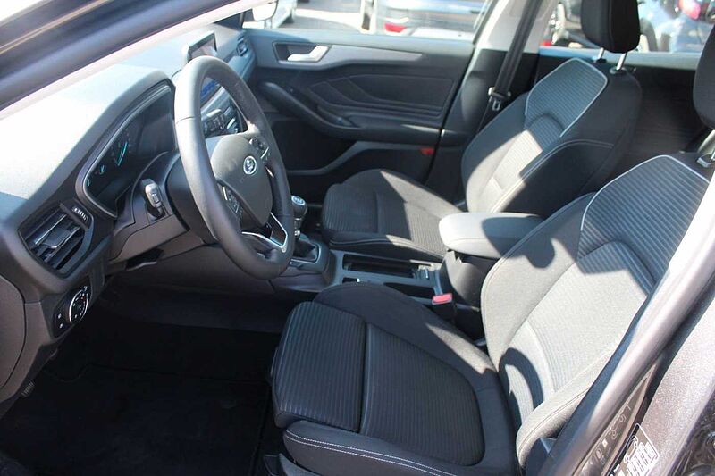 Ford Focus Lim. 1.0 Ecob. Titanium*ACC*KAMERA