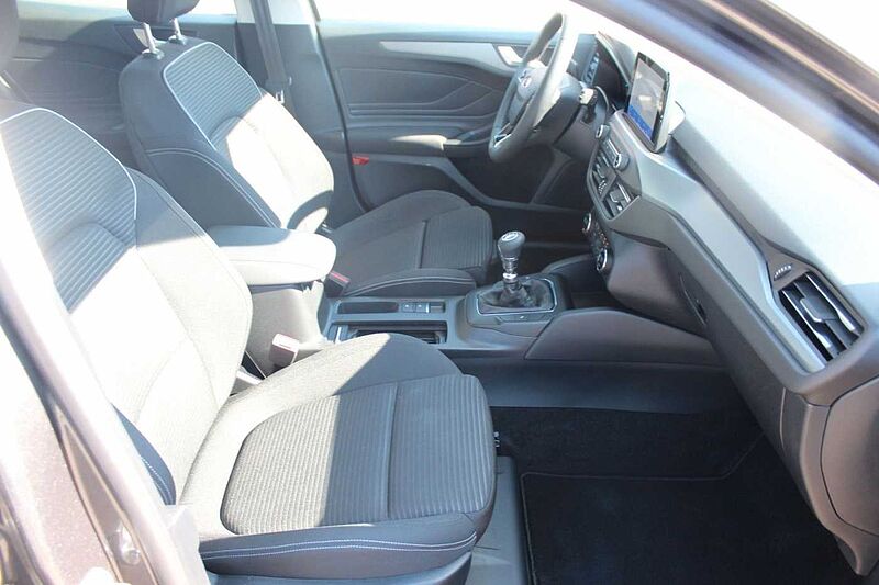 Ford Focus Lim. 1.0 Ecob. Titanium*ACC*KAMERA