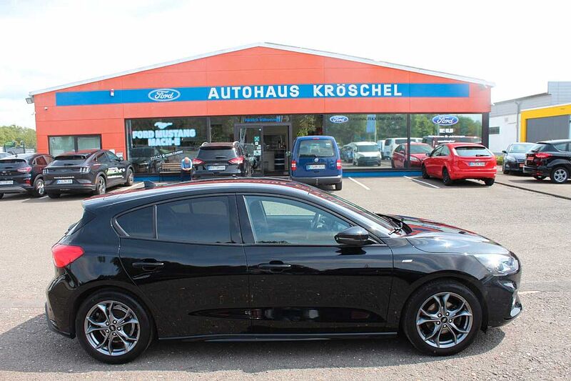 Ford Focus 1.0l Ecob. Lim. ST-Line+Navi+ACC+Winter