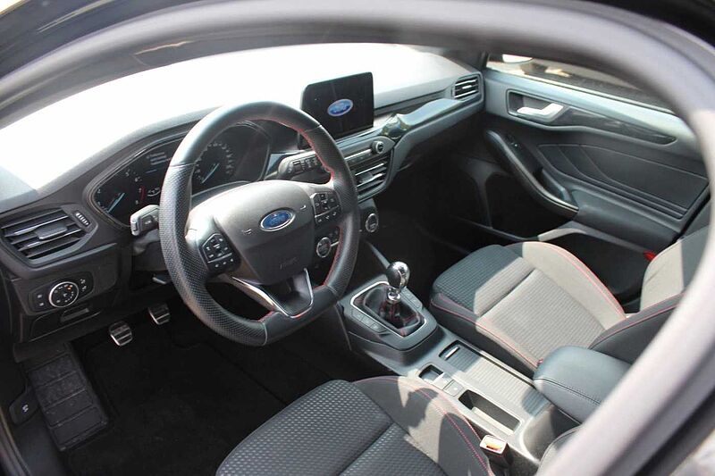 Ford Focus 1.0l Ecob. Lim. ST-Line+Navi+ACC+Winter