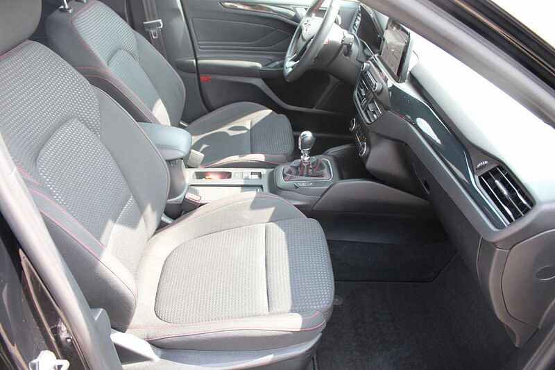 Ford Focus 1.0l Ecob. Lim. ST-Line+Navi+ACC+Winter