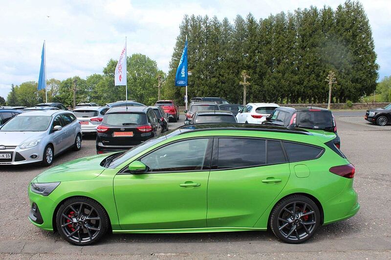 Ford Focus Turnier ST X 2.3l Ecob. +Winter P. +Panorama