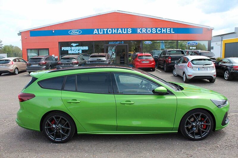 Ford Focus Turnier ST X 2.3l Ecob. +Winter P. +Panorama