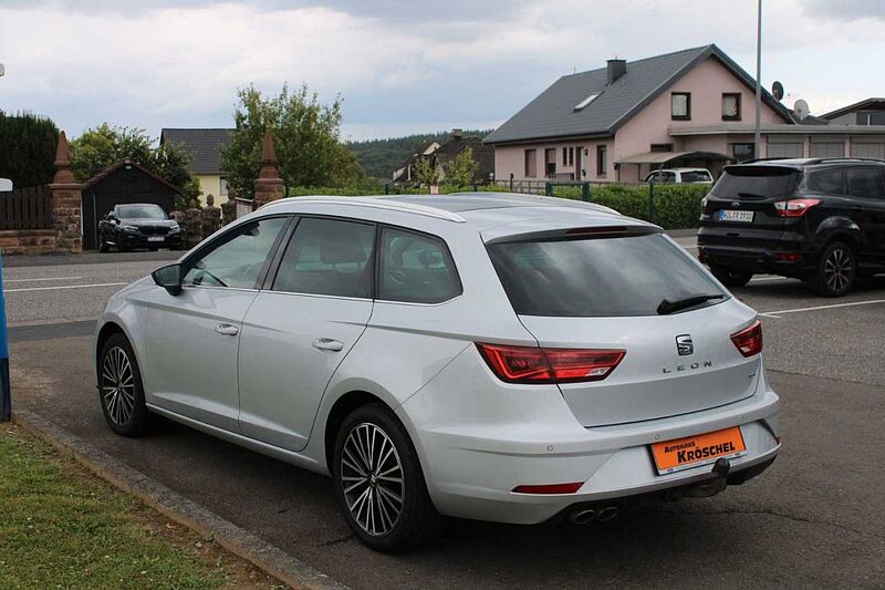 SEAT Leon ST 2.0l TDI Xcellence+WinterP+Navi+Panorama
