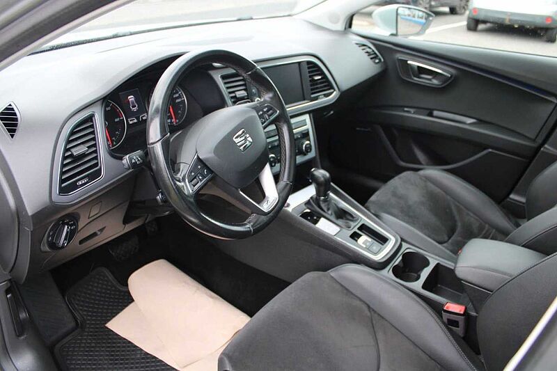SEAT Leon ST 2.0l TDI Xcellence+WinterP+Navi+Panorama