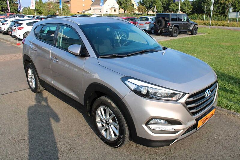 Hyundai Tucson 2.0l CRDi Blue Style 2WD+Navi+Winter P.