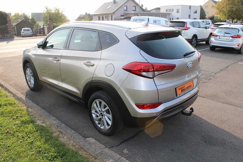 Hyundai Tucson 2.0l CRDi Blue Style 2WD+Navi+Winter P.