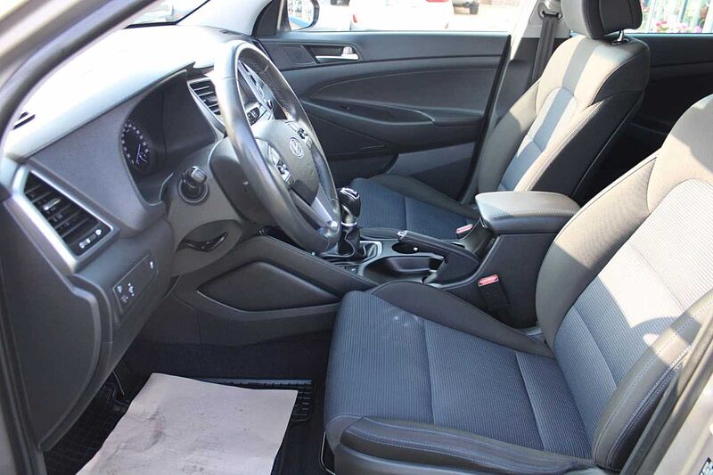 Hyundai Tucson 2.0l CRDi Blue Style 2WD+Navi+Winter P.