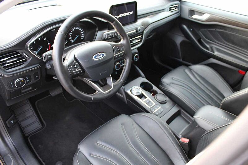 Ford Focus 2.0 Ecobl. Turnier Vignale+Panorama+Winter