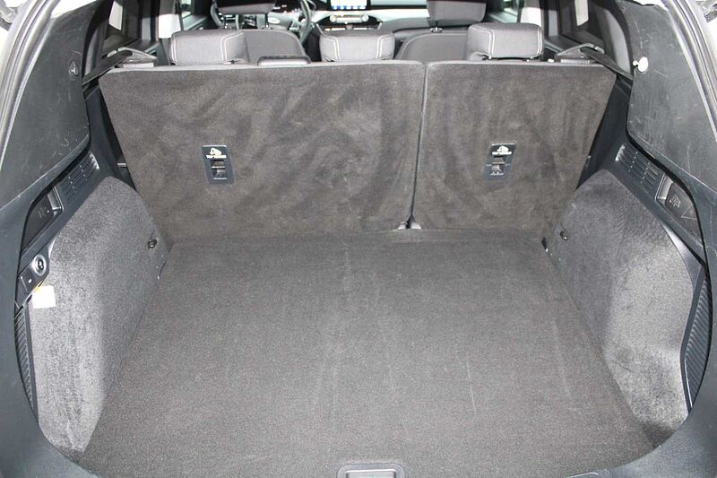 Ford Kuga 2.0l Ecobl. mHev Titanium+AHK+Winter P.