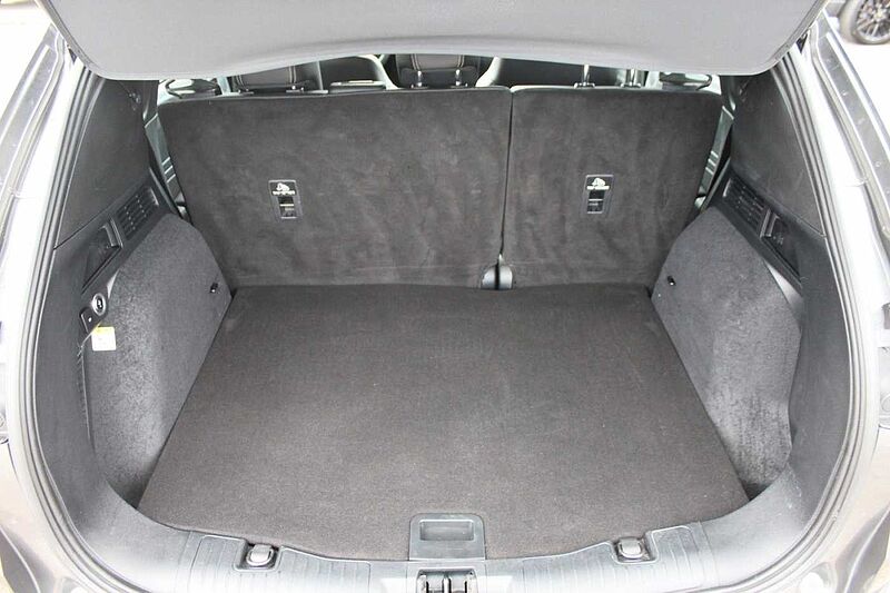 Ford Kuga 2.0l Ecobl. Titanium X+AHK+Navi+Winter P.