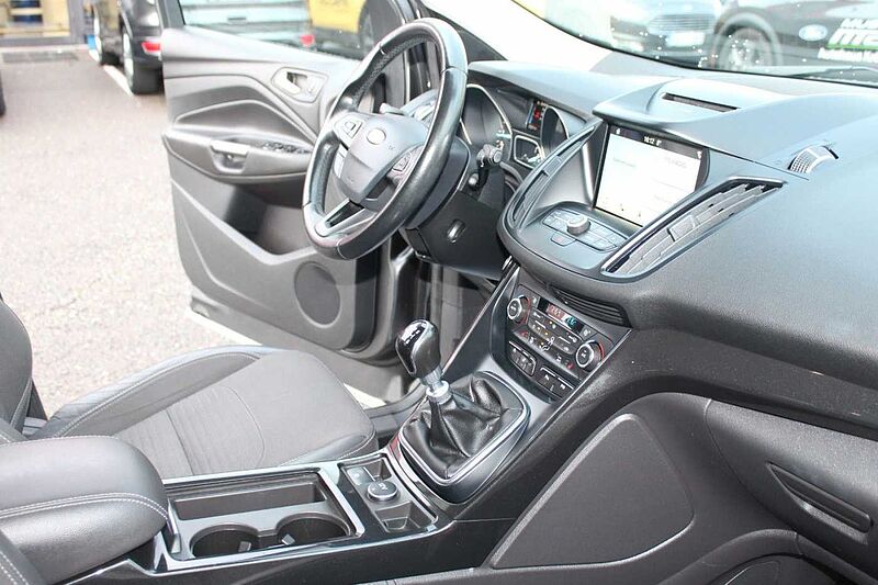 Ford Kuga Titanium 2.0 TDCi 4x4*AHK*KAMERA