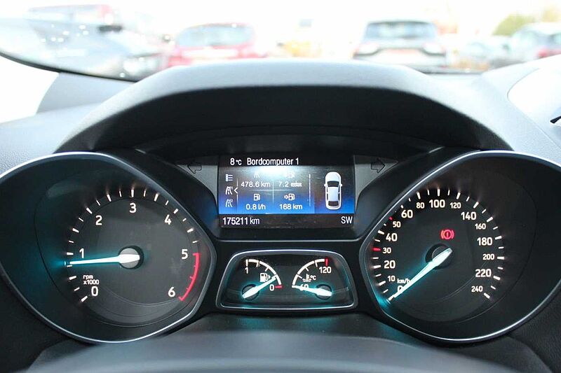 Ford Kuga Titanium 2.0 TDCi 4x4*AHK*KAMERA