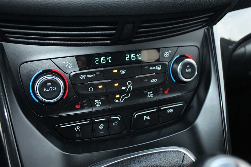 Ford Kuga Titanium 2.0 TDCi 4x4*AHK*KAMERA