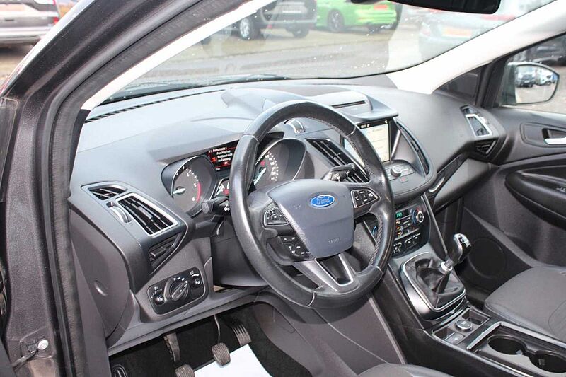 Ford Kuga Titanium 2.0 TDCi 4x4*AHK*KAMERA