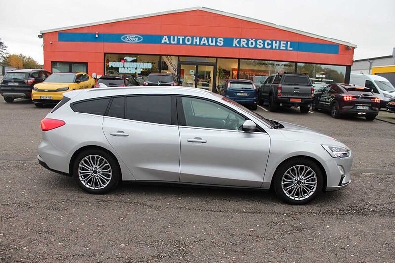 Ford Focus Turnier 1.5 Ecob. Titanium*AHK*KAMERA