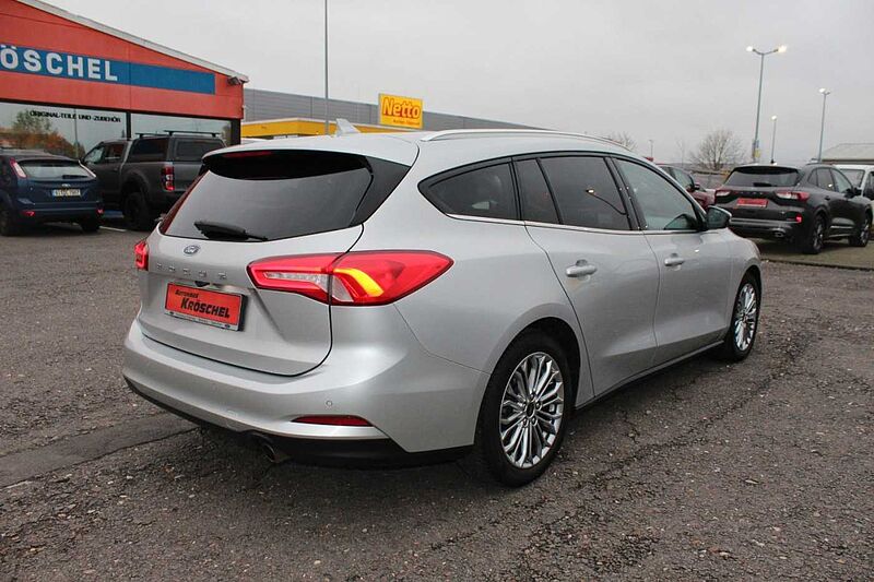Ford Focus Turnier 1.5 Ecob. Titanium*AHK*KAMERA