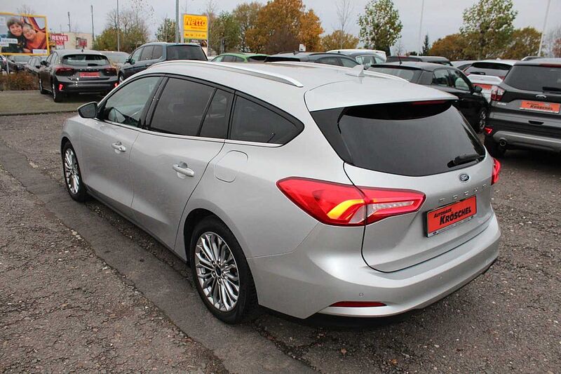 Ford Focus Turnier 1.5 Ecob. Titanium*AHK*KAMERA