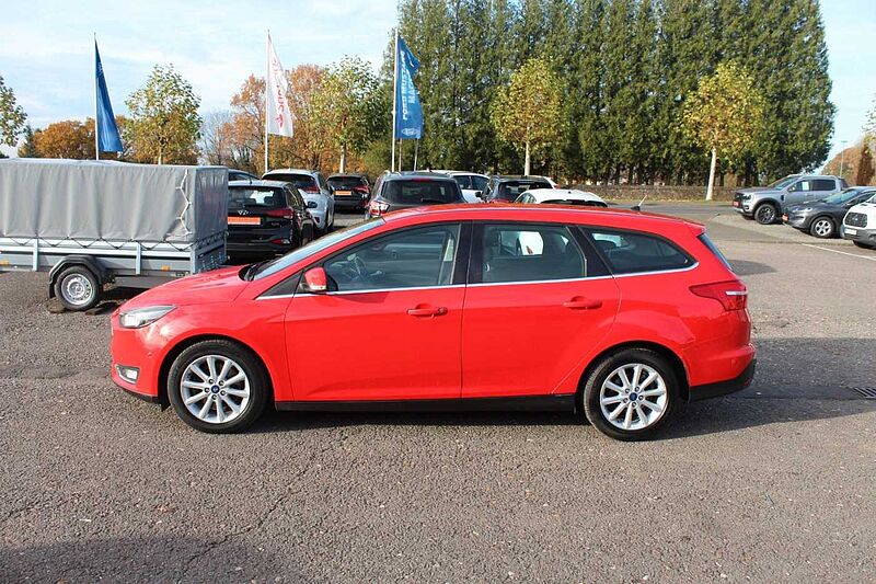 Ford Focus Turnier 2.0 TDCI Titanium*KAMERA*NAVI*ACC