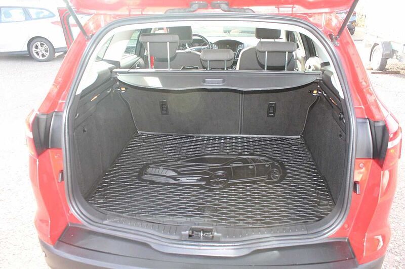 Ford Focus Turnier 2.0 TDCI Titanium*KAMERA*NAVI*ACC