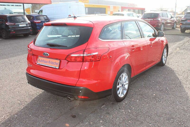 Ford Focus Turnier 2.0 TDCI Titanium*KAMERA*NAVI*ACC