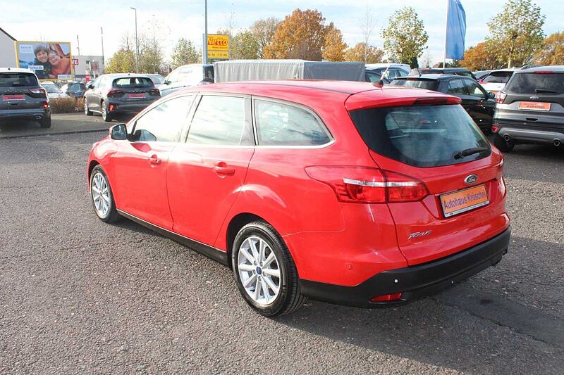 Ford Focus Turnier 2.0 TDCI Titanium*KAMERA*NAVI*ACC