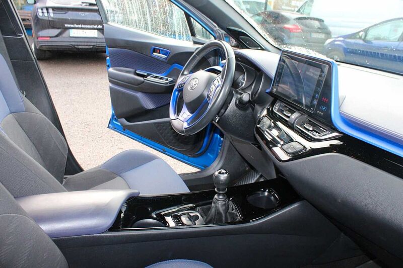 Toyota C-HR Style Selection