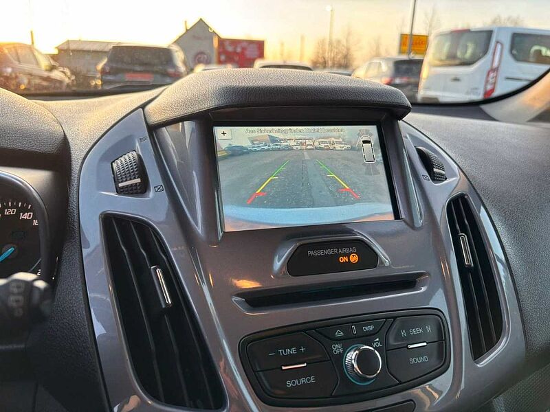 Ford Grand Tourneo 1.5 TDCI Connect Titanium