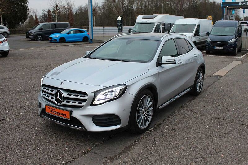 Mercedes-Benz GLA 250 4Matic+Panorama+Navi