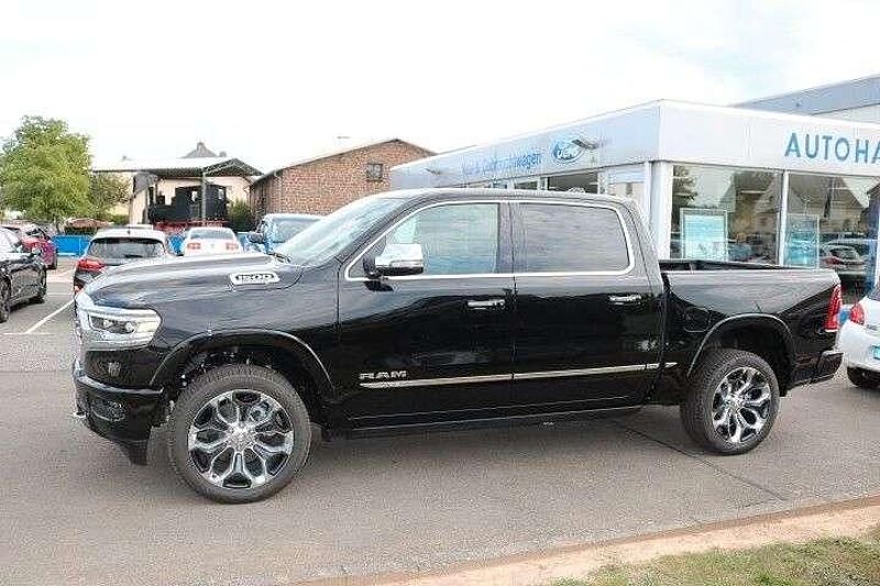 Dodge RAM Limited,5,7l Hemi V8,Crew Cab,2022 Model USA