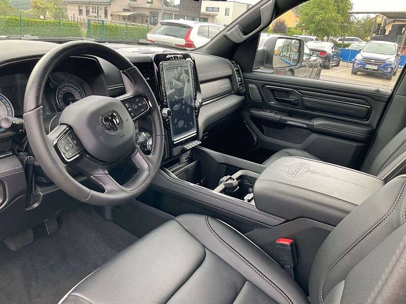 Dodge RAM Limited, 5,7l Hemi V8,Crew Cab, Model 22 USA