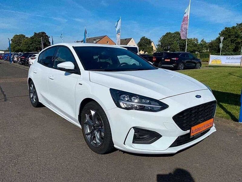 Ford Focus Lim. 1.0 Ecob. mHev ST-Line+LED+KAMERA