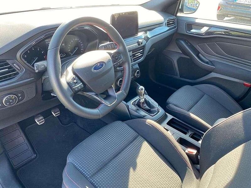 Ford Focus Lim. 1.0 Ecob. mHev ST-Line+LED+KAMERA